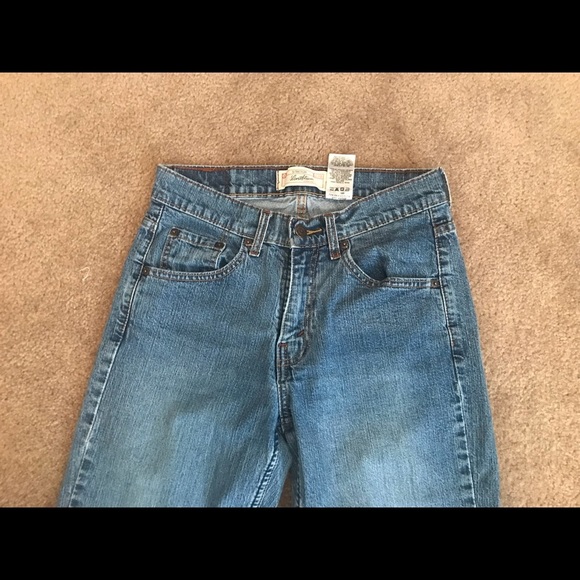 Levi Strauss, Signature Stretch Crop Jeans Size 6 - Picture 3 of 6